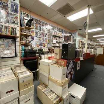Idea's Music and Books - Vinyl Records Near Me - Honolulu, Hawaii Idea's Music and Books - Vinyl Records Near Me - Honolulu, Hawaii