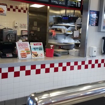 Original Tommy's - Cleaning buckets hanging over serving trays awful - Burgers Near Me - Ventura, California Original Tommy's - Cleaning buckets hanging over serving trays awful - Burgers Near Me - Ventura, California