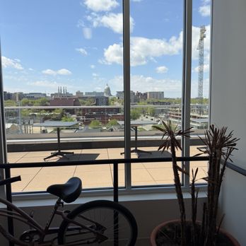 Spaces East Washington - Shared Office Spaces Near Me - Madison, Wisconsin Spaces East Washington - Shared Office Spaces Near Me - Madison, Wisconsin