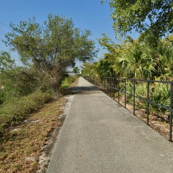 T-Rex Trail - Parks Near Me - Boca Raton, Florida