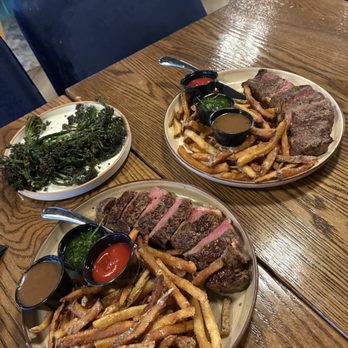 Dodo Bird Kitchen and Cocktails - Steak frites - Cocktail Bars Near Me - Scottsdale, Arizona Dodo Bird Kitchen and Cocktails - Steak frites - Cocktail Bars Near Me - Scottsdale, Arizona