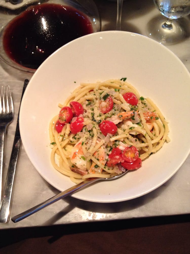 Lucca Bar & Grill