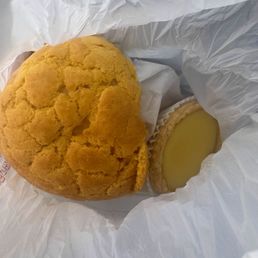 Pineapple buns and egg tart Pineapple buns and egg tart