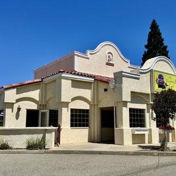 Window Box Cafe - 06.22.25 exterior with outdoor patio seating on the side of the building - American Near Me - Rocklin, California