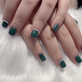 Pink Mi Up - Nails set - Nail Salons Near Me - Chicago, Illinois