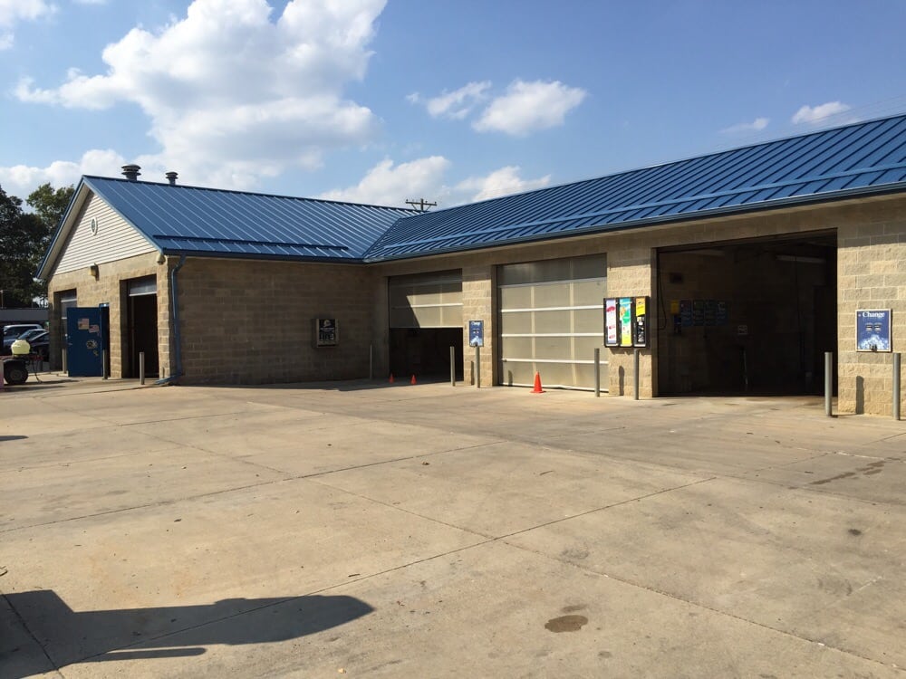 ULTRA SPRAY & SHINE Updated August 2024 1408 W 1st St, Cedar Falls