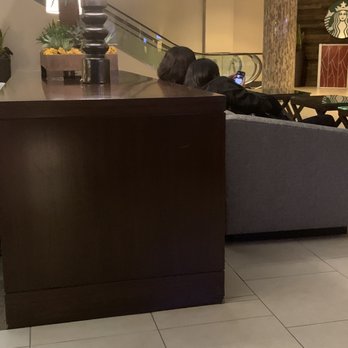 Hyatt Regency Austin - Guests waiting at 2:15am for rooms - Hotels Near Me - Austin, Texas Hyatt Regency Austin - Guests waiting at 2:15am for rooms - Hotels Near Me - Austin, Texas