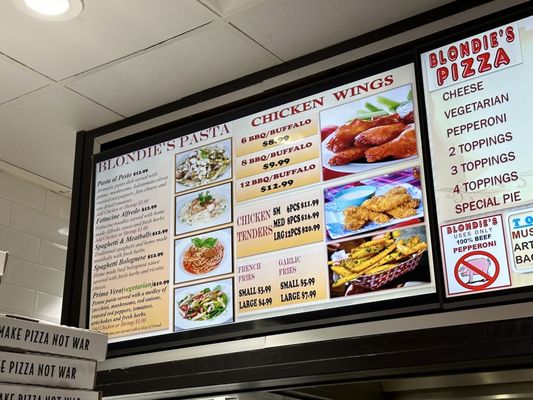 Blondie’s Pizza by null