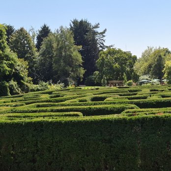 VanDusen Botanical Garden - Botanical Gardens Near Me - Vancouver, British Columbia
