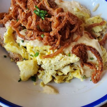 STIRR - Chicken and grits - Cocktail Bars Near Me - Dallas, Texas