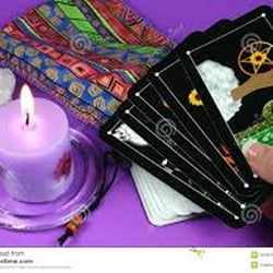 Psychic, Palm & Tarot Card Reader Christine