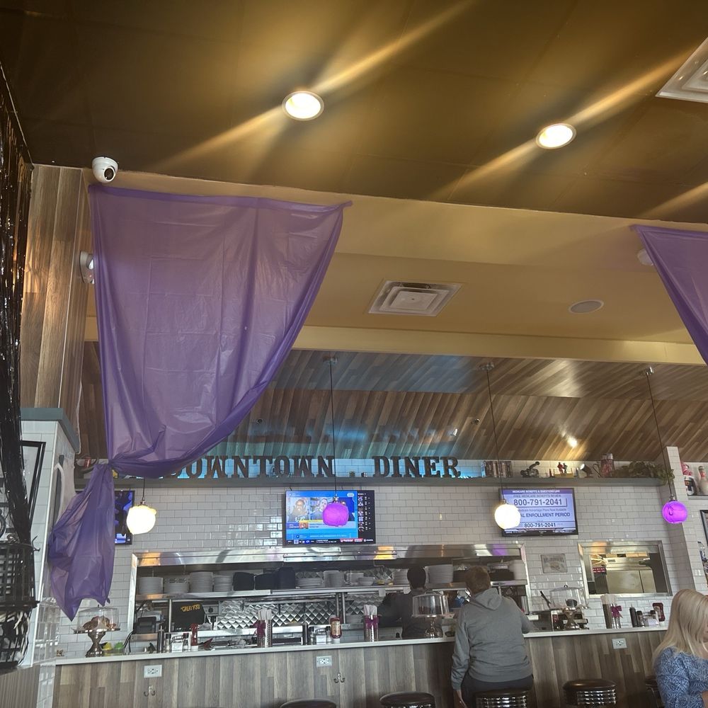 Downtown Diner - The counter/kitchen you can sit outside, I side, or at the counter!!! Many great options for single diner or group! - Diners Near Me - Celebration, Florida Downtown Diner - The counter/kitchen you can sit outside, I side, or at the counter!!! Many great options for single diner or group! - Diners Near Me - Celebration, Florida
