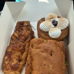 Hot pepperoni, sandwich, banoffee Hot pepperoni, sandwich, banoffee