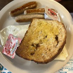 Meeks Mill Restaurant - Two eggs, toast and sausage links