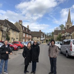 Lion Tours - A great time touring Stonehenge and the Bath area.