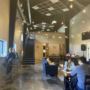 Kala Coffeehouse - Inside of restaurant - Coffee & Tea Near Me - Mason, Ohio