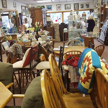 Seagulls Nest - Used, Vintage & Consignment Near Me - Pinckney, Michigan