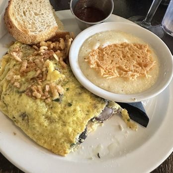 Toast - Mushroom omelette with Parmesan Cheese Grits - Breakfast & Brunch Near Me - Ferndale, Michigan Toast - Mushroom omelette with Parmesan Cheese Grits - Breakfast & Brunch Near Me - Ferndale, Michigan
