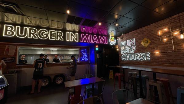The Food Truck Store - North Miami by null