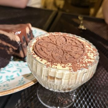 Dimmi Dimmi Corner Italian - Tiramisu - Italian Near Me - Chicago, Illinois Dimmi Dimmi Corner Italian - Tiramisu - Italian Near Me - Chicago, Illinois