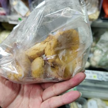 Tokyo Fish Market - Cantherellus formosus (a bit old n slimy) - Seafood Markets Near Me - Berkeley, California