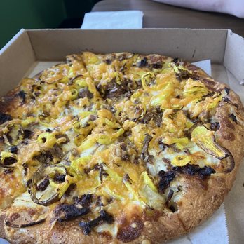 Muscarella's Pizza - Steak and banana peppers - Pizza Near Me - Williamsville, New York Muscarella's Pizza - Steak and banana peppers - Pizza Near Me - Williamsville, New York