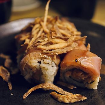 Hato Sushi - Ginza Roll - Sushi Bars Near Me - Los Angeles, California
