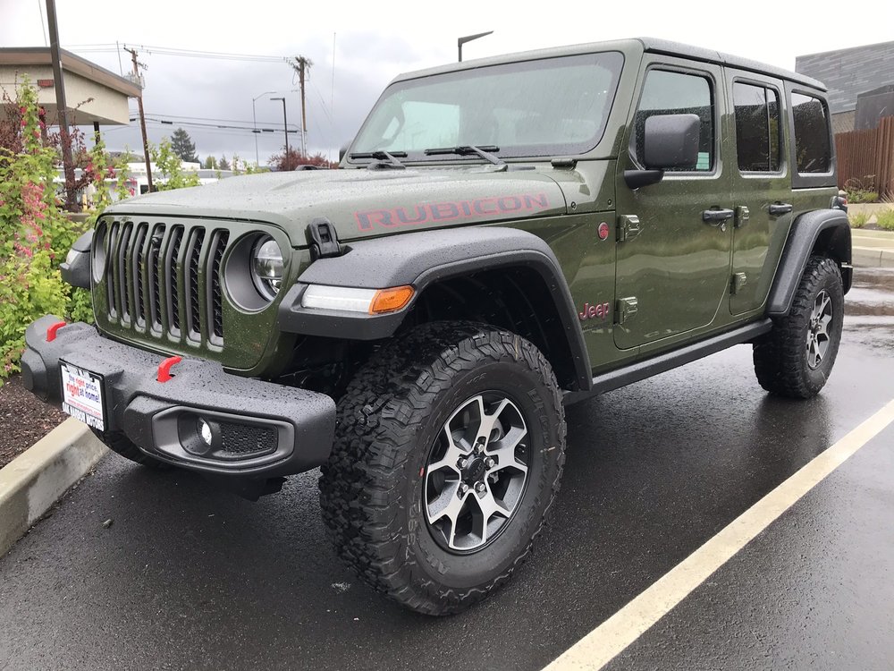 OAK HARBOR MOTORS 15 Photos & 17 Reviews Car Dealers 75 SE