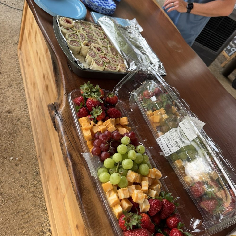 3 Oaks Vineyard - Brought our own food - Wineries Near Me - Clovis, California