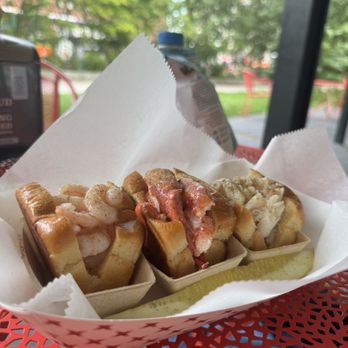 Luke's Lobster - Seafood Near Me - Boston, Massachusetts