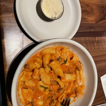 North Italia - Spicy Rigatoni Vodka - Italian Near Me - Gilbert, Arizona