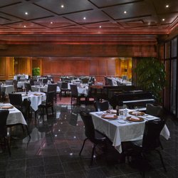 The Avalon Inn Resort & Conference Center - Gatsby's at The Avalon Inn
