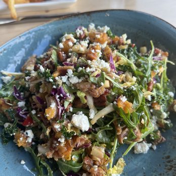 Kitchen Social - Harvest Salad - New American Near Me - Dublin, Ohio