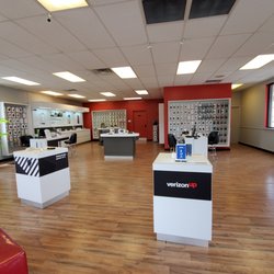 Verizon Authorized Retailer