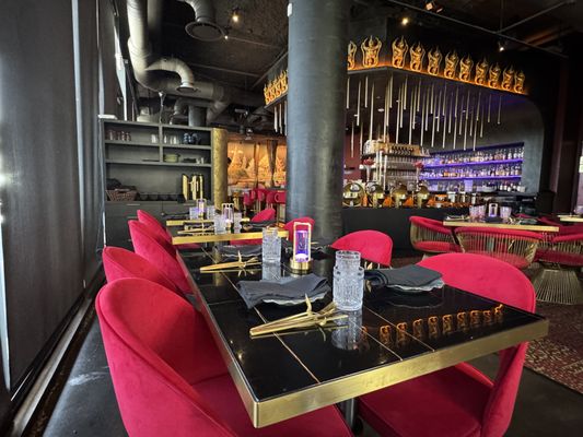 Makiin Thai by null