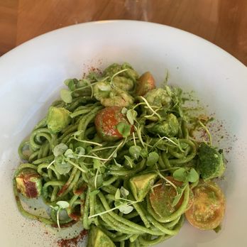 Rigo - Pesto Genovese with shrimp and avocado - Spanish Near Me - Honolulu, Hawaii