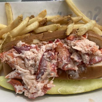 Seafood Sam's - Lobster roll - Seafood Near Me - Sandwich, Massachusetts Seafood Sam's - Lobster roll - Seafood Near Me - Sandwich, Massachusetts