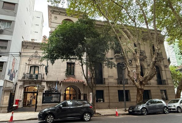 Museo Evita by null