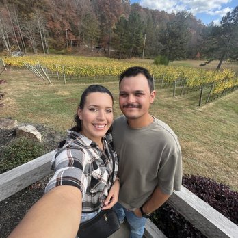 Bear Claw Vineyards - Wineries Near Me - Blue Ridge, Georgia Bear Claw Vineyards - Wineries Near Me - Blue Ridge, Georgia