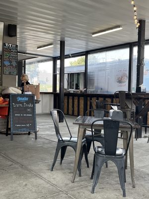 T&T: Trucks and Taps, Patio by null