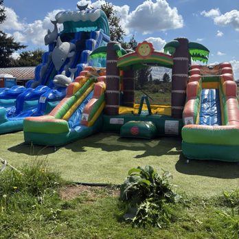 Briscot Farms - Bouncy houses (4total) - Pumpkin Patches Near Me - Kent, Washington