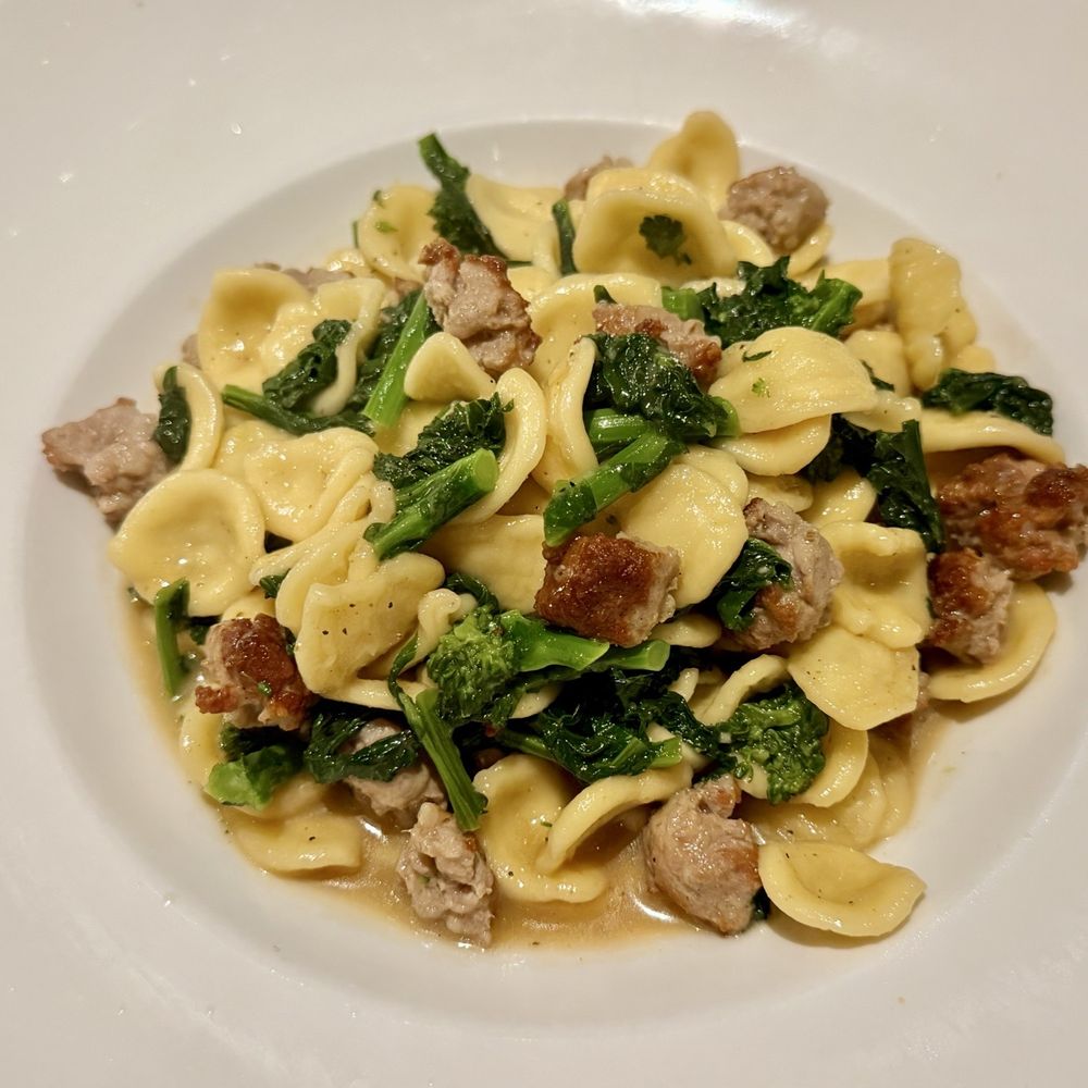 orecchiette alla barese: Sausage, Broccoli Rabe, Garlic Oil orecchiette alla barese: Sausage, Broccoli Rabe, Garlic Oil