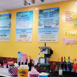 Interior & Menus (04/25/26). @MangosKauai @OldKoloa #Koloa #Kauai #Hawaii