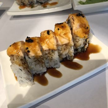 Azukar Sushi - Lion King Roll - Sushi Bars Near Me - Sacramento, California Azukar Sushi - Lion King Roll - Sushi Bars Near Me - Sacramento, California