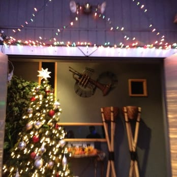 Café Duck Butt - entrance - Karaoke Near Me - Honolulu, Hawaii