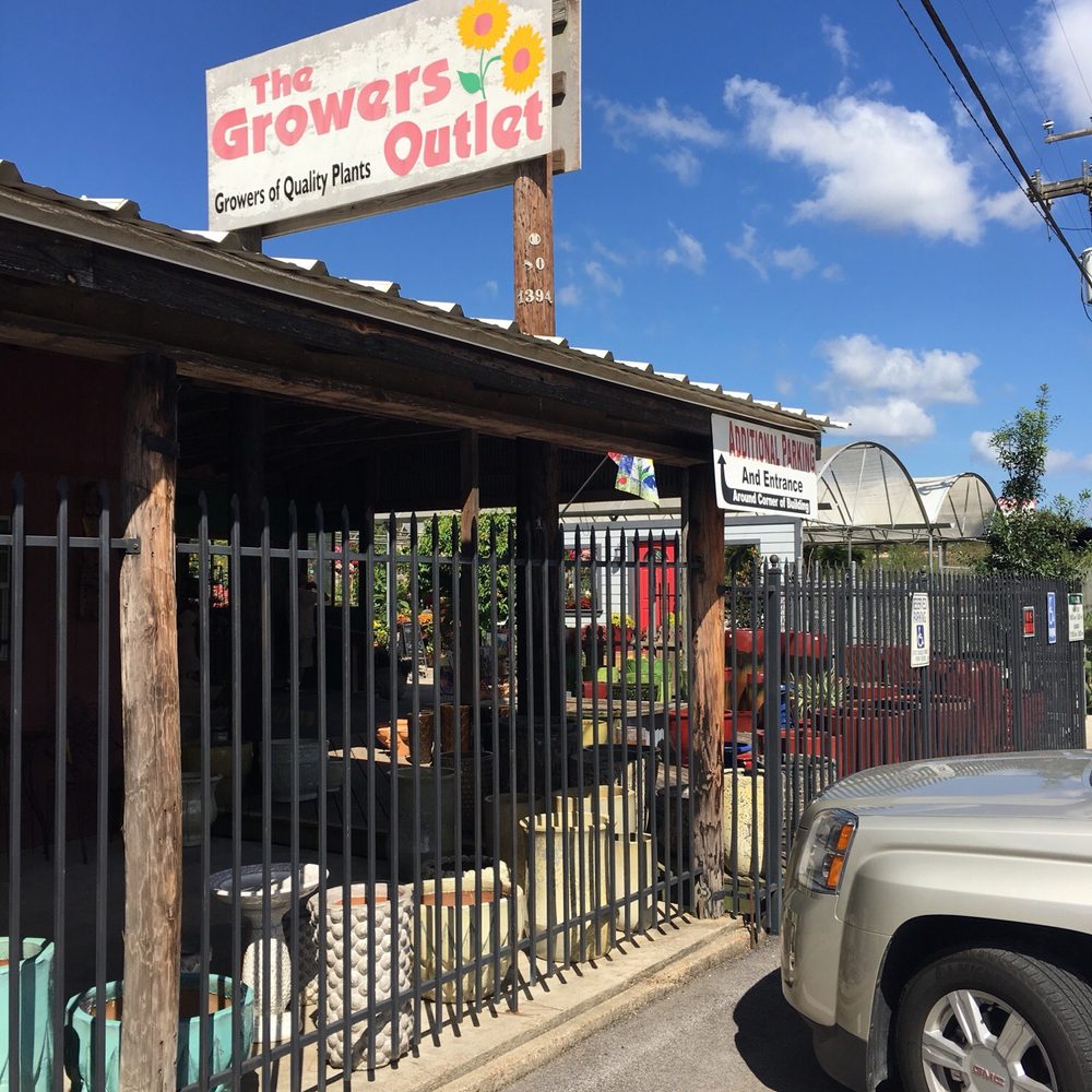 Grower's Outlet - Nurseries & Gardening Near Me - Willis, Texas Grower's Outlet - Nurseries & Gardening Near Me - Willis, Texas