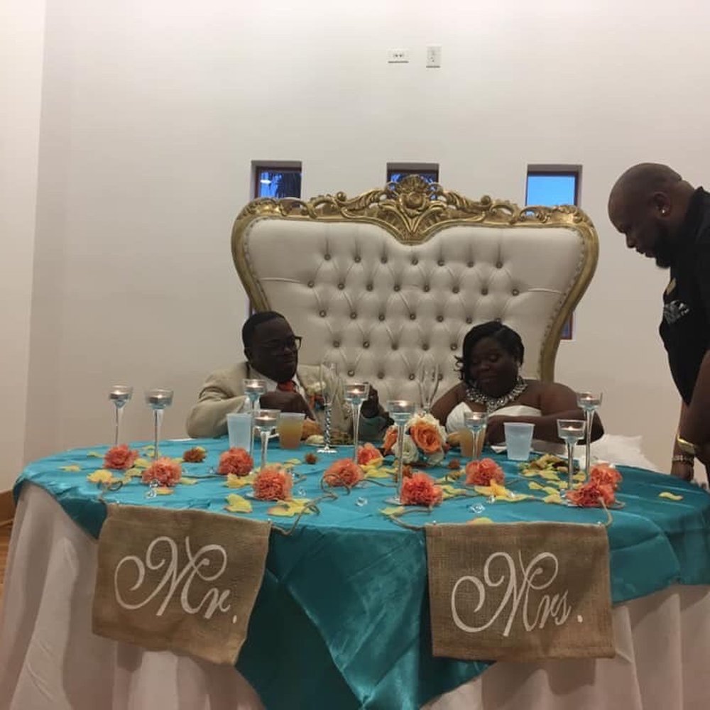 Belvedere Decor & Studio - Sweetheart with the double seater - Party Equipment Rentals Near Me - Fort Worth, Texas