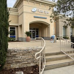 True REST Float Spa - Storefront