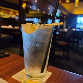 Seasons 52 - Water with lemon - New American Near Me - Edison, New Jersey Seasons 52 - Water with lemon - New American Near Me - Edison, New Jersey