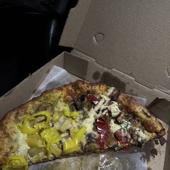 Mellow Mushroom Farragut - Half & Half Pie - Pizza Near Me - Farragut, Tennessee Mellow Mushroom Farragut - Half & Half Pie - Pizza Near Me - Farragut, Tennessee